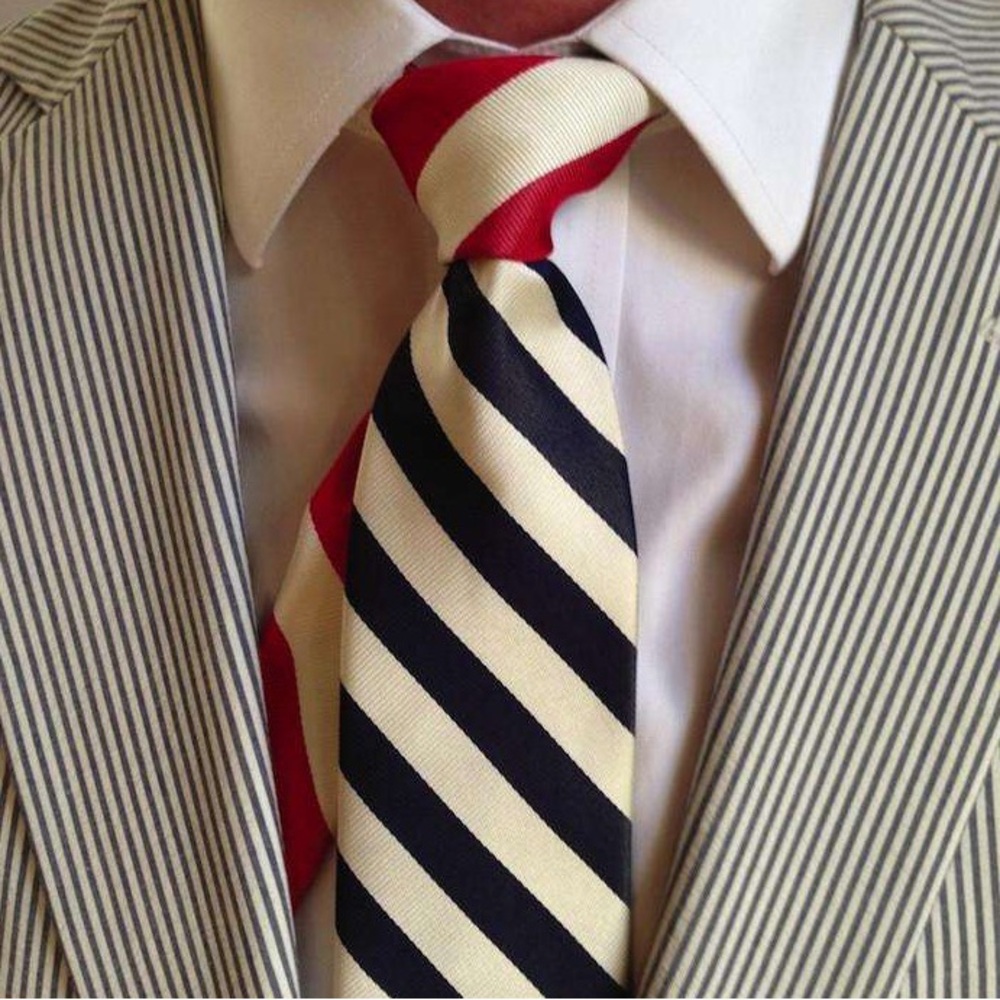 Preppy tie — Navy and Cream stripe with Red and Cream Knot